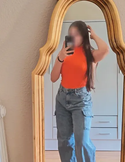 Aoife, 20