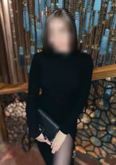 Kelly, 36