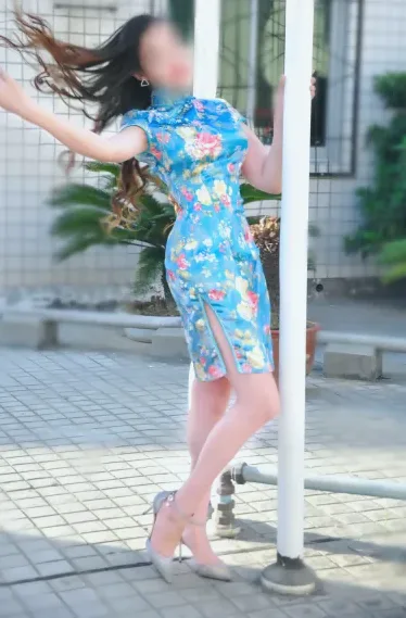 Laura, 32