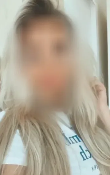 Rosie, 28