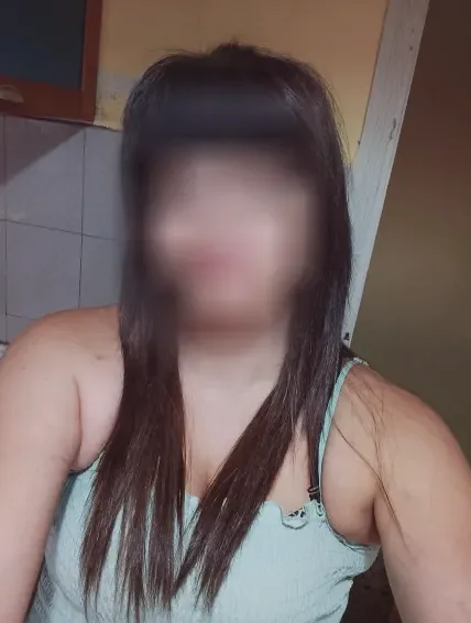 Sarah, 37
