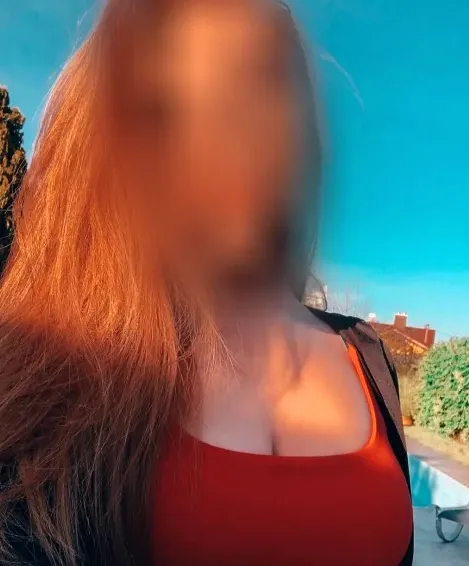 Sophie, 34
